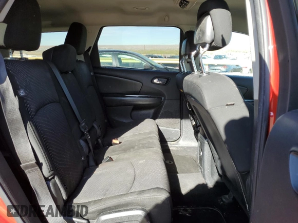 2014 Dodge Journey SXT z VIN 3C4PDCBG3ET270963, wystawiony jako Copart lot #49604915 z przebiegiem 138 187 mil mil oraz Szkoda całkowita • Salvage title. Historia ofert i sprzedaży dostępna na DreamBid. Obrazek 11.