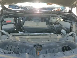 2022 Chevrolet Suburban Premier z VIN 1GNSKFKD4NR139211, wystawiony jako Copart lot #61656155 z przebiegiem 61 689 mil mil oraz Szkoda całkowita • Salvage title. Historia ofert i sprzedaży dostępna na DreamBid. Obrazek 14.