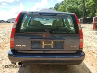 1999 Volvo V70 с VIN YV1LW55A6X2622721, выставлен на аукционе Copart как лот 56419235 с пробегом Не указан миль и Списание • Salvage title. История ставок и продаж доступна на DreamBid. Изображение 6.