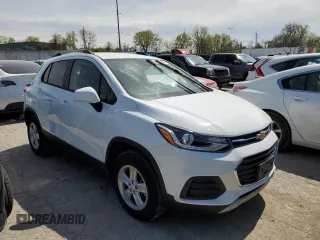 2021 Chevrolet Trax LT with VIN KL7CJPSM4MB368224, listed as a Copart auction lot 49455004 with 9,040 mi miles and Salvage Title. Bid and sale history available at carsss.com. Image 4.