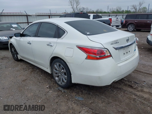 2014 Nissan Altima S with VIN 1N4AL3AP8EN382691, listed as a IAAI auction lot 41931720 with 205,312 mi miles and . Bid and sale history available at DreamBid. Image 3.