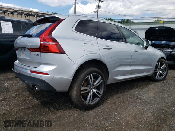 2021 Volvo XC60 Momentum with VIN YV4A22RK1M1684391, listed as a Copart auction lot 61028104 with 29,280 mi miles and Non Repairable. Bid and sale history available at carsss.com. Image 3.