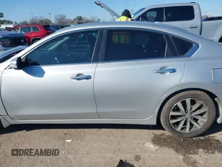 2018 Nissan Altima 2.5 S with VIN 1N4AL3AP0JC140855, listed as a IAAI auction lot 41633820 with 102,716 mi miles. Bid and sale history available at carsss.com. Image 14.
