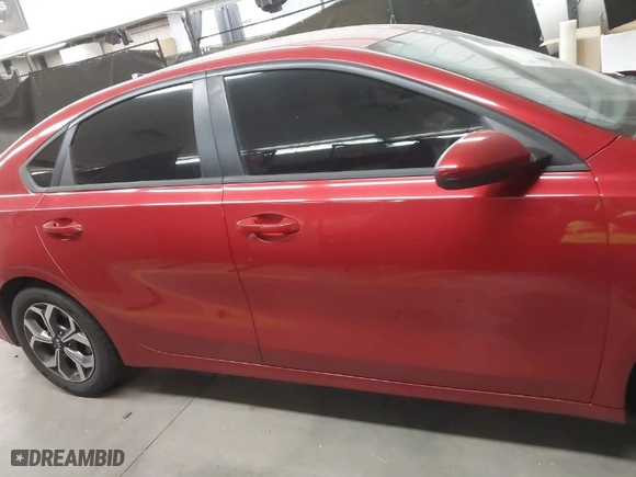 2020 Kia Forte LXS with VIN 3KPF24AD6LE173398, listed as a IAAI auction lot 41568284 with NaN miles. Bid and sale history available at carsss.com. Image 13.