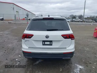 2020 Volkswagen Tiguan SE with VIN 3VV3B7AX2LM055418, listed as a IAAI auction lot 41248422 with Not Provided miles and . Bid and sale history available at DreamBid. Image 15.