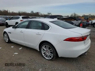 2016 Jaguar XF 35t Prestige with VIN SAJBK4BV6GCY18412, listed as a Copart auction lot 80881134 with 91,657 mi miles and Clean Title. Bid and sale history available at carsss.com. Image 2.