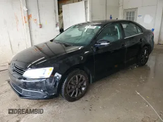 2013 Volkswagen Jetta SE z VIN 3VWDP7AJ1DM443688, wystawiony jako Copart lot #55982585 z przebiegiem 137 112 mil mil oraz Szkoda całkowita • Salvage title. Historia ofert i sprzedaży dostępna na DreamBid. Obrazek 1.