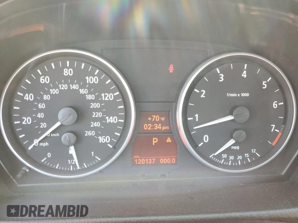 2006 BMW 3 Series 330i with VIN WBAVB33526KS38547, listed as a Copart auction lot 52686815 with 120,137 mi miles and Salvage Title. Bid and sale history available at carsss.com. Image 9.