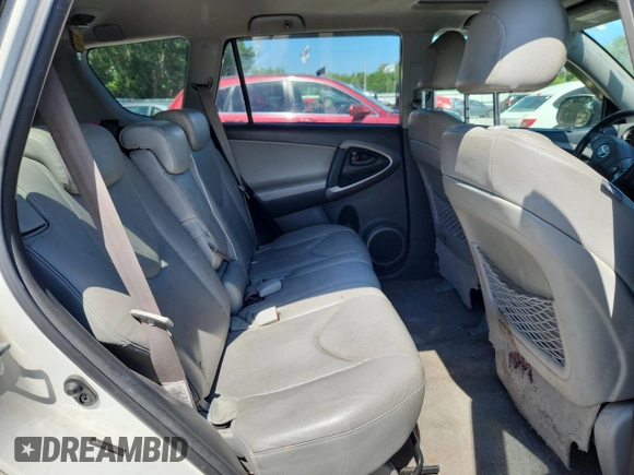 2008 Toyota RAV4 Limited с VIN JTMBK31V085067565, выставлен на аукционе Copart как лот 61013005 с пробегом 183 591 миль миль и Чистый • Clean title. История ставок и продаж доступна на DreamBid. Изображение 10.