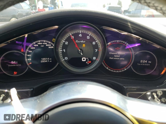 2018 Porsche Panamera z VIN WP0CF2A73JL195353, wystawiony jako Copart lot #49626684 z przebiegiem 18 514 mil mil oraz Szkoda całkowita • Salvage title. Historia ofert i sprzedaży dostępna na DreamBid. Obrazek 9.
