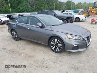 2021 Nissan Altima SV with VIN 1N4BL4DV8MN342954, listed as a IAAI auction lot 42060255 with 90,020 mi miles and . Bid and sale history available at DreamBid. Image 1.