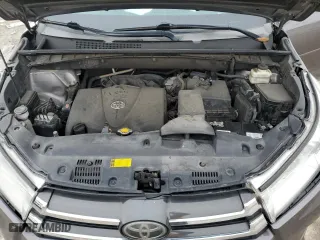 2017 Toyota Highlander XLE with VIN 5TDJZRFH0HS442622, listed as a Copart auction lot 89282295 with 253,671 mi miles and Salvage Title. Bid and sale history available at carsss.com. Image 11.
