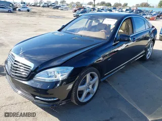2012 Mercedes-Benz S-Class S 550 with VIN WDDNG7DBXCA425719, listed as a IAAI auction lot 41626830 with 71,227 mi miles. Bid and sale history available at carsss.com. Image 17.
