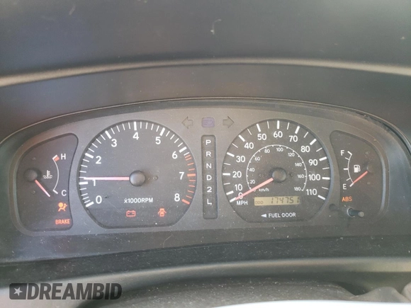 1998 Toyota Sienna LE with VIN 4T3ZF13C5WU049992, listed as a Copart auction lot 74492774 with 174,751 mi miles and Salvage Title. Bid and sale history available at carsss.com. Image 9.
