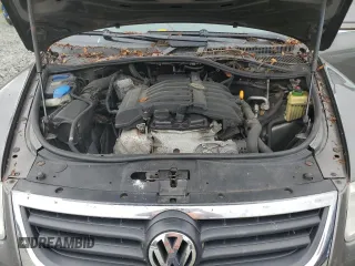 2010 Volkswagen Touareg VR6 with VIN WVGBF7A91AD001497, listed as a Copart auction lot 68234794 with 173,826 mi miles and Clean Title. Bid and sale history available at DreamBid. Image 12.