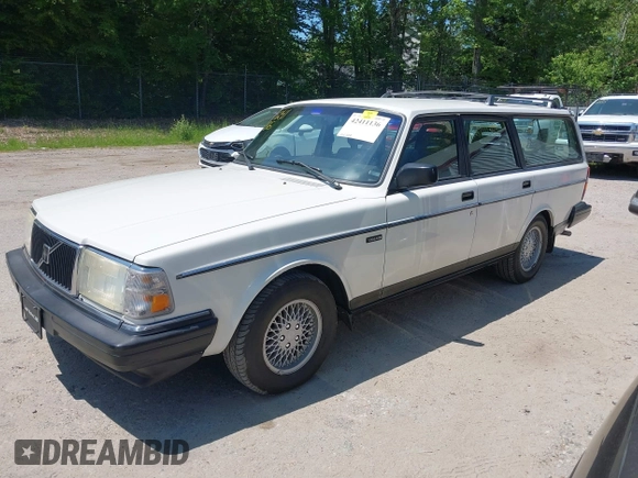 1993 Volvo 240 with VIN YV1AW8803P1949546, listed as a IAAI auction lot 42411136 with 225,859 mi miles and . Bid and sale history available at DreamBid. Image 12.