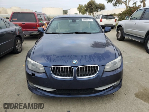 2013 BMW 3 Series 328i with VIN WBADW7C51DE730991, listed as a Copart auction lot 42293025 with 136,587 mi miles and Salvage Title. Bid and sale history available at carsss.com. Image 5.