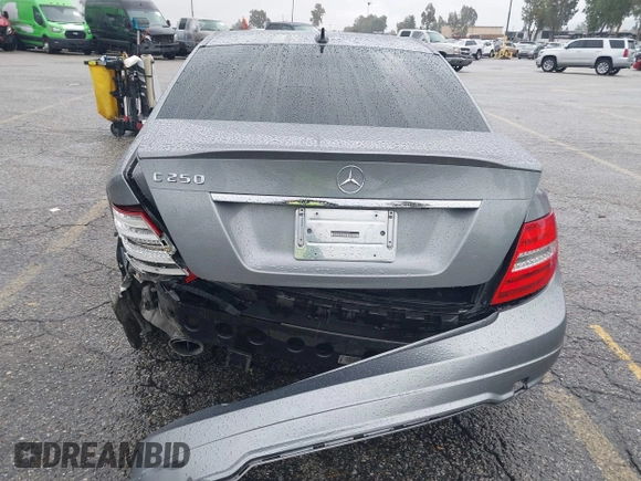 2014 Mercedes-Benz C 250 Sport с VIN WDDGF4HBXEG253583, выставлен на аукционе IAAI как лот 42189407 с пробегом 134 896 миль миль и . История ставок и продаж доступна на DreamBid. Изображение 16.