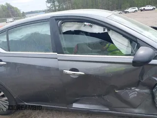 2024 Nissan Altima SV z VIN 1N4BL4DV2RN363600, wystawiony jako IAAI lot #41965390 z przebiegiem 26 499 mil mil oraz . Historia ofert i sprzedaży dostępna na DreamBid. Obrazek 12.