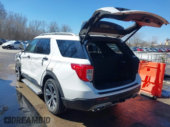 2020 Ford Explorer Platinum with VIN 1FM5K8HC5LGC29133, listed as a IAAI auction lot 41838272 with 41,425 mi miles. Bid and sale history available at carsss.com. Image 3.