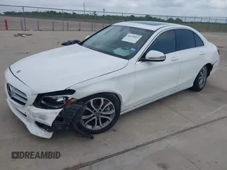 2018 Mercedes-Benz C 300 with VIN 55SWF4JB0JU252994, listed as a IAAI auction lot 42113897 with 72,533 mi miles and . Bid and sale history available at DreamBid. Image 17.