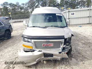 2018 GMC Savana Cargo Van with VIN 1GTW7AFG9J1326617, listed as a Copart auction lot 44712185 with 32,996 mi miles and Salvage Title. Bid and sale history available at carsss.com. Image 5.
