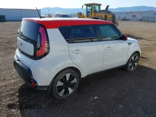 2016 Kia Soul + z VIN KNDJP3A55G7252937, wystawiony jako IAAI lot #42130432 z przebiegiem 70 421 mil mil oraz . Historia ofert i sprzedaży dostępna na DreamBid. Obrazek 4.