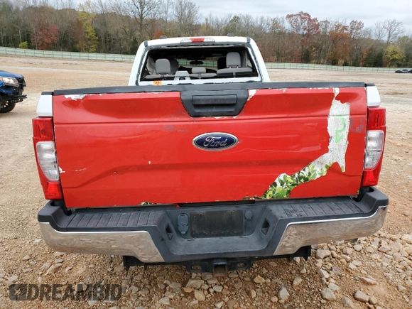 2020 Ford F-250 XL z VIN 1FT7W2A6XLED10112, wystawiony jako Copart lot #81264594 z przebiegiem 79 552 mil mil oraz Czysty tytuł • Clean title. Historia ofert i sprzedaży dostępna na DreamBid. Obrazek 6.