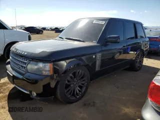 2011 Land Rover Range Rover SC z VIN SALMF1E43BA345305, wystawiony jako Copart lot #48995245 z przebiegiem 105 114 mil mil oraz Czysty tytuł • Clean title. Historia ofert i sprzedaży dostępna na DreamBid. Obrazek 1.