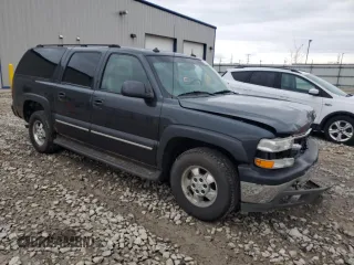 2003 Chevrolet Suburban LT z VIN 1GNFK16Z63J268766, wystawiony jako Copart lot #54192505 z przebiegiem 236 968 mil mil oraz Nie do naprawy • Non repairable. Historia ofert i sprzedaży dostępna na DreamBid. Obrazek 4.