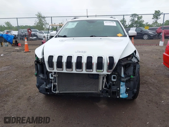 2017 Jeep Cherokee High Altitude z VIN 1C4PJMDSXHW567338, wystawiony jako IAAI lot #42330760 z przebiegiem 52 590 mil mil oraz . Historia ofert i sprzedaży dostępna na DreamBid. Obrazek 13.