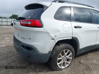 2016 Jeep Cherokee Sport with VIN 1C4PJLAB6GW190729, listed as a IAAI auction lot 42493948 with 164,613 mi miles and . Bid and sale history available at DreamBid. Image 6.