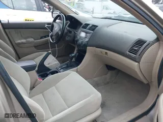 2006 Honda Accord Sdn LX with VIN 1HGCM56456A183960, listed as a IAAI auction lot 42028872 with 201,830 mi miles. Bid and sale history available at carsss.com. Image 5.