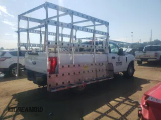2017 Ford F-250 XL with VIN 1FTBF2A64HEB78868, listed as a Copart auction lot 72044544 with 148,215 mi miles and Salvage title. Bid and sale history available at DreamBid. Image 3.