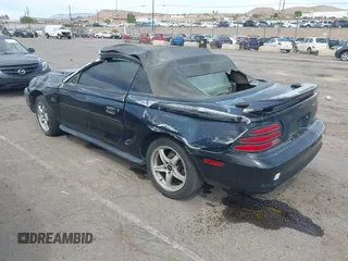 1994 Ford Mustang z VIN 1FALP45TXRF166075, wystawiony jako IAAI lot #42072112 z przebiegiem 101 500 mil mil oraz . Historia ofert i sprzedaży dostępna na DreamBid. Obrazek 3.