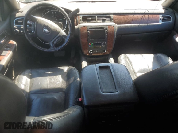 2007 Chevrolet Avalanche 3LT z VIN 3GNFK12337G187653, wystawiony jako Copart lot #54902105 z przebiegiem 240 865 mil mil oraz Nie do naprawy • Non repairable. Historia ofert i sprzedaży dostępna na DreamBid. Obrazek 8.