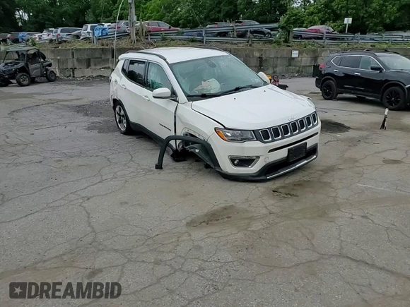 2020 Jeep Compass Limited with VIN 3C4NJDCBXLT221328, listed as a Copart auction lot 61133605 with 70,338 mi miles and Salvage title. Bid and sale history available at DreamBid. Image 14.