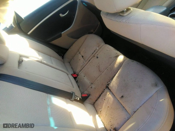 2015 Hyundai Elantra GT with VIN KMHD35LH1FU240579, listed as a IAAI auction lot 41872891 with 100,422 mi miles. Bid and sale history available at carsss.com. Image 8.