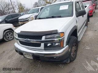 2008 Chevrolet Colorado LT w/1LT with VIN 1GCDT33EX88215206, listed as a IAAI auction lot 41702775 with 216,537 mi miles. Bid and sale history available at carsss.com. Image 12.
