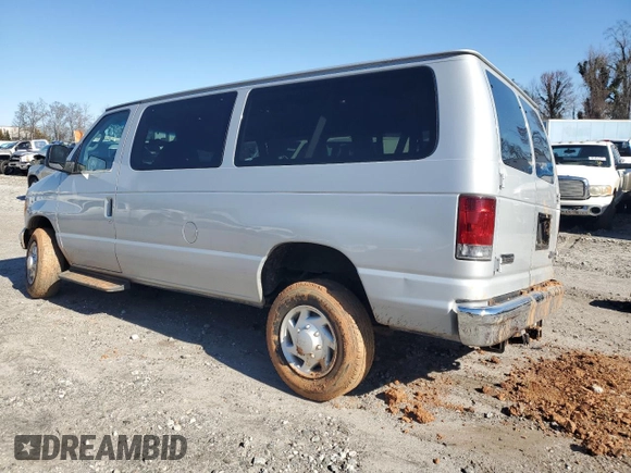 2006 Ford Econoline Passenger XL z VIN 1FBNE31L16DA53135, wystawiony jako Copart lot #45904875 z przebiegiem 174 385 mil mil oraz Szkoda całkowita • Salvage title. Historia ofert i sprzedaży dostępna na DreamBid. Obrazek 2.