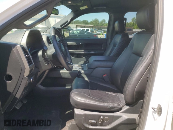 2019 Ford Expedition XLT z VIN 1FMJU1HT6KEA76353, wystawiony jako Copart lot #57823505 z przebiegiem 91 679 mil mil oraz Szkoda całkowita • Salvage title. Historia ofert i sprzedaży dostępna na DreamBid. Obrazek 7.