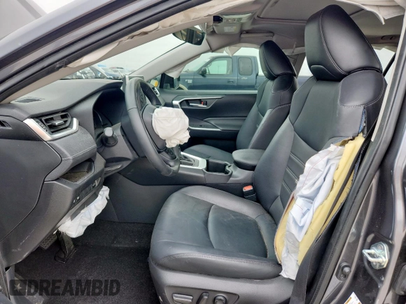 2023 Toyota RAV4 XLE Premium z VIN JTMC1RFV9PD099518, wystawiony jako Copart lot #59429125 z przebiegiem 19 866 mil mil oraz Szkoda całkowita • Salvage title. Historia ofert i sprzedaży dostępna na DreamBid. Obrazek 7.