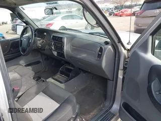 2009 Ford Ranger XLT with VIN 1FTZR45E99PA54930, listed as a IAAI auction lot 41732547 with 87,899 mi miles. Bid and sale history available at carsss.com. Image 5.