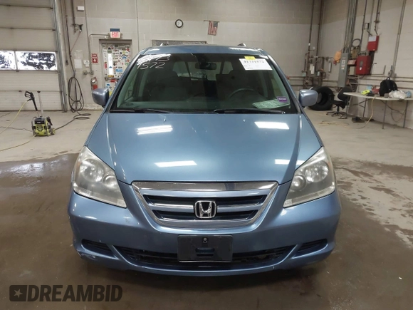 2006 Honda Odyssey EX with VIN 5FNRL38466B123206, listed as a IAAI auction lot 41731572 with 110,792 mi miles. Bid and sale history available at carsss.com. Image 12.