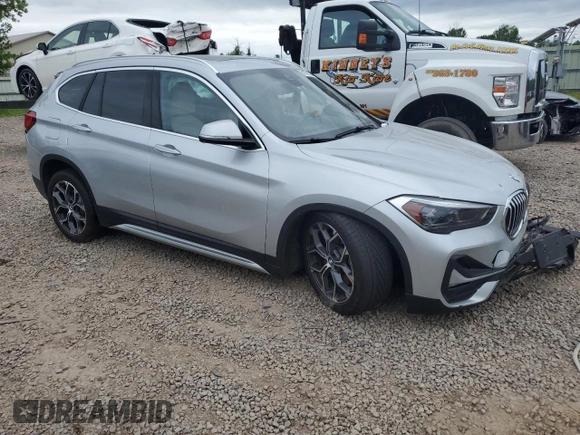 2020 BMW X1 xDrive28i с VIN WBXJG9C03L5P43018, выставлен на аукционе Copart как лот 61079135 с пробегом 45 750 миль миль и Списание • Salvage title. История ставок и продаж доступна на DreamBid. Изображение 4.