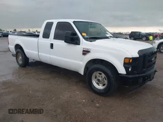 2008 Ford Super Duty F-250 SRW XL with VIN 1FTSX20R78EB67467, listed as a IAAI auction lot 41945924 with 98,158 mi miles. Bid and sale history available at carsss.com. Image 1.