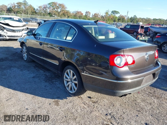 2010 Volkswagen Passat Komfort with VIN WVWJK7AN9AE138884, listed as a IAAI auction lot 38454029 with 97,595 mi miles and . Bid and sale history available at DreamBid. Image 3.