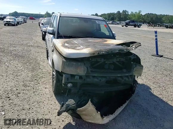2013 Land Rover Range Rover Sport HSE z VIN SALSF2D44DA785003, wystawiony jako Copart lot #56012075 z przebiegiem Nie podano mil oraz Szkoda całkowita • Salvage title. Historia ofert i sprzedaży dostępna na DreamBid. Obrazek 14.