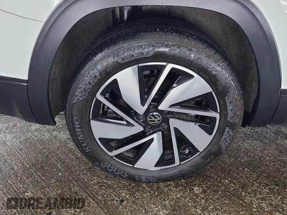 2024 Volkswagen Atlas SE с VIN 1V2HR2CA9RC564720, выставлен на аукционе IAAI как лот 42774211 с пробегом 22 207 миль миль и . История ставок и продаж доступна на DreamBid. Изображение 46.