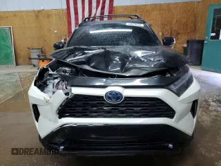 2022 Toyota RAV4 Hybrid XSE with VIN 4T3E6RFV8NU093509, listed as a Copart auction lot 55629435 with 62,477 mi miles and Salvage title. Bid and sale history available at DreamBid. Image 5.